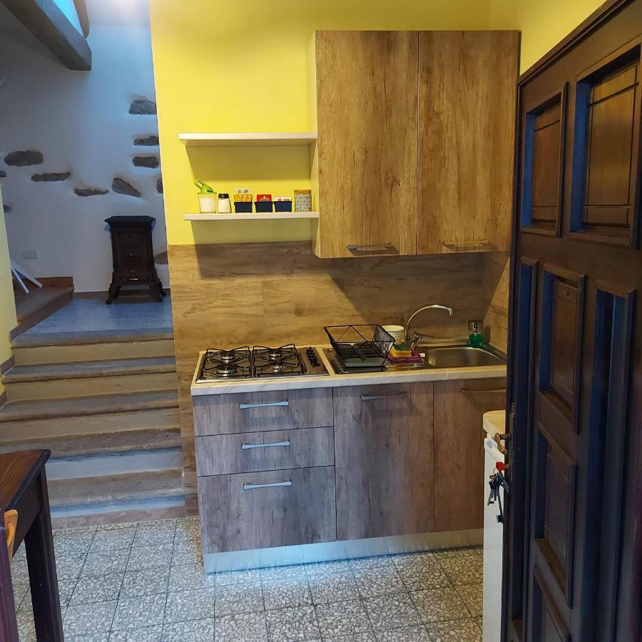 Il Borgo Di Monica Villa โดโมดอสโซลา ภายนอก รูปภาพ