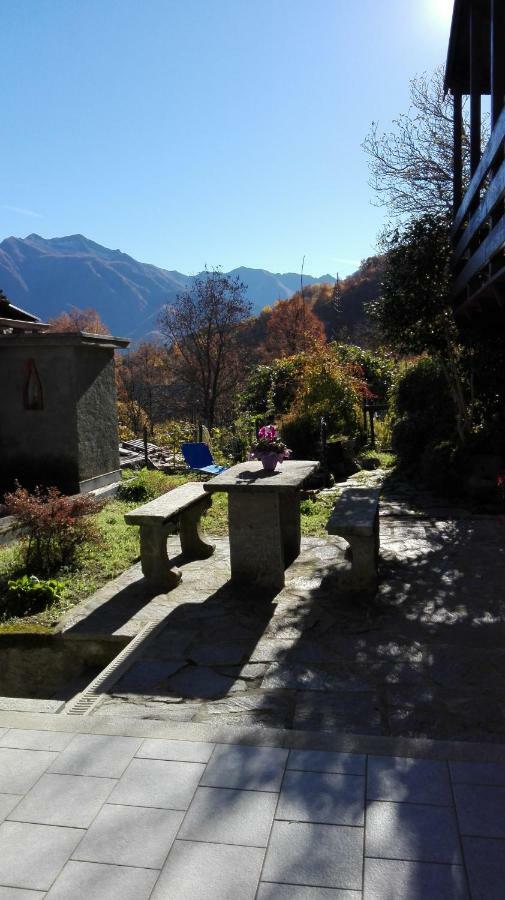 Il Borgo Di Monica Villa โดโมดอสโซลา ภายนอก รูปภาพ