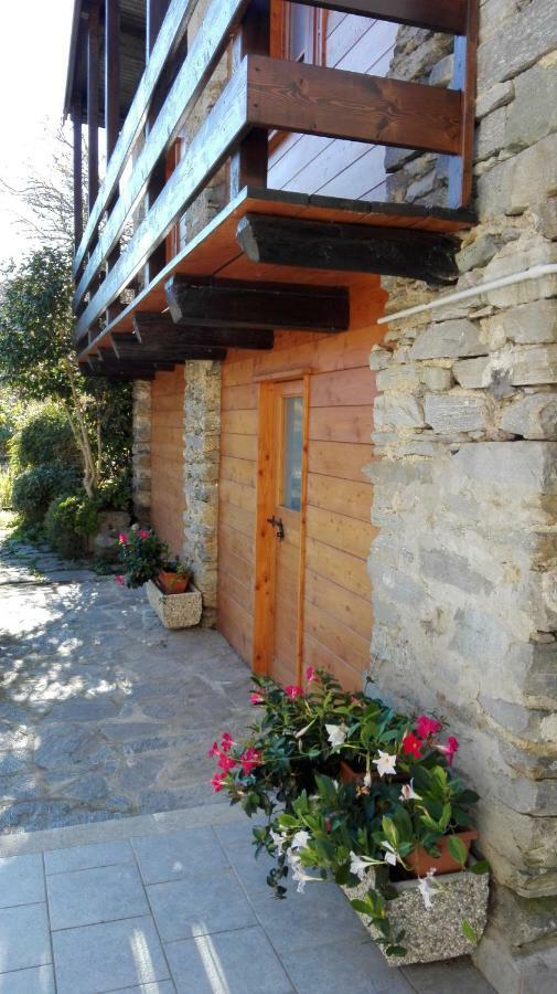 Il Borgo Di Monica Villa โดโมดอสโซลา ภายนอก รูปภาพ