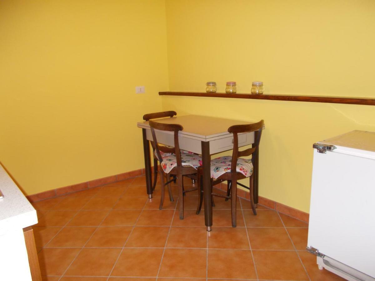 Il Borgo Di Monica Villa โดโมดอสโซลา ภายนอก รูปภาพ
