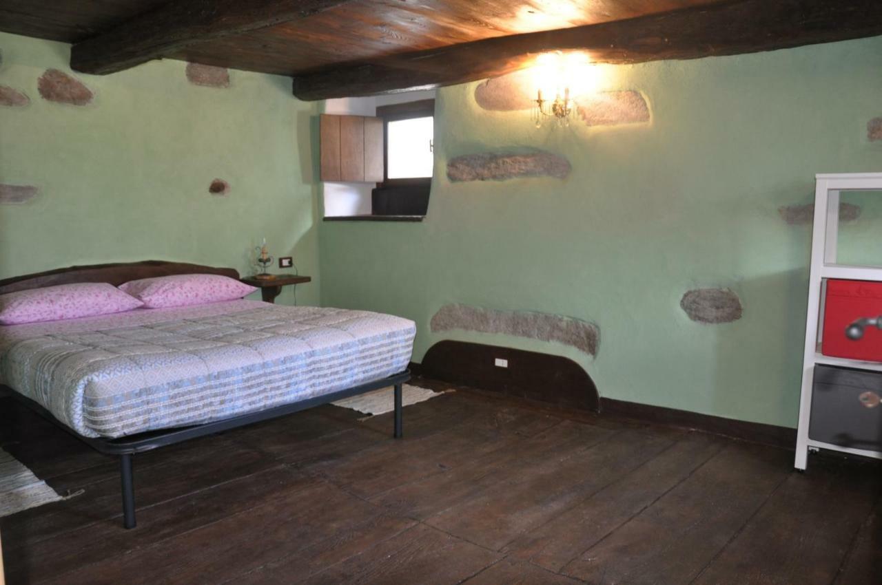 Il Borgo Di Monica Villa โดโมดอสโซลา ภายนอก รูปภาพ