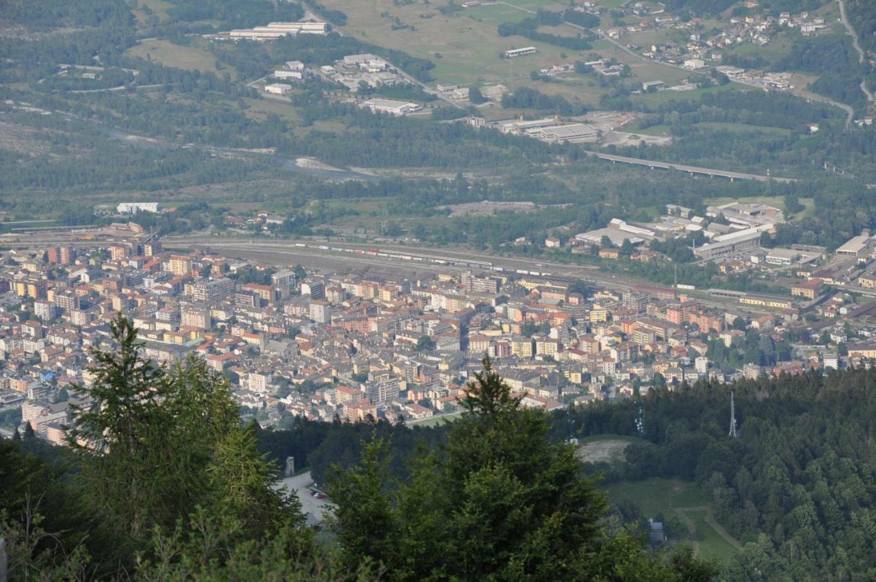 Il Borgo Di Monica Villa โดโมดอสโซลา ภายนอก รูปภาพ